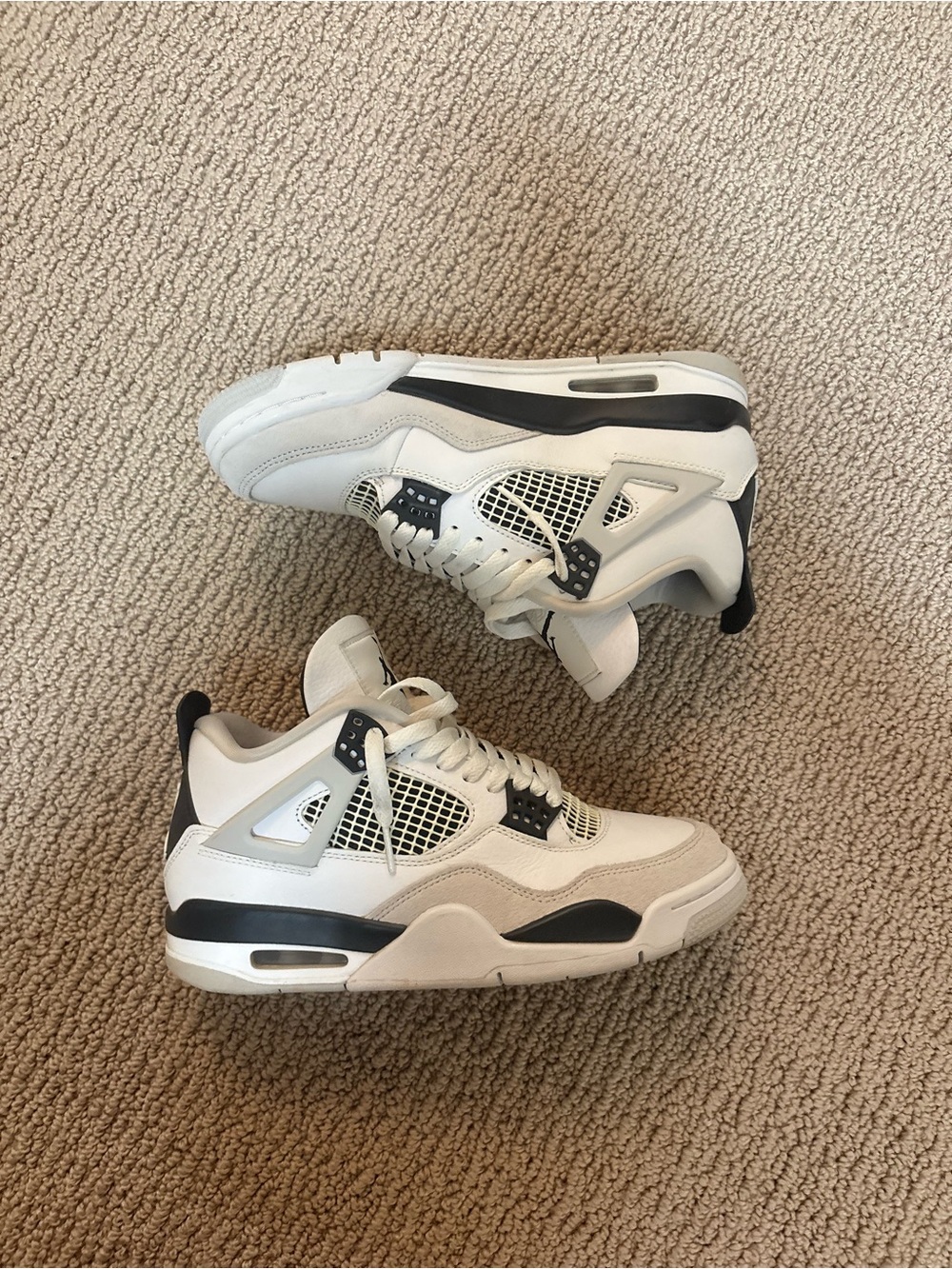 Men’s military black Jordan 4